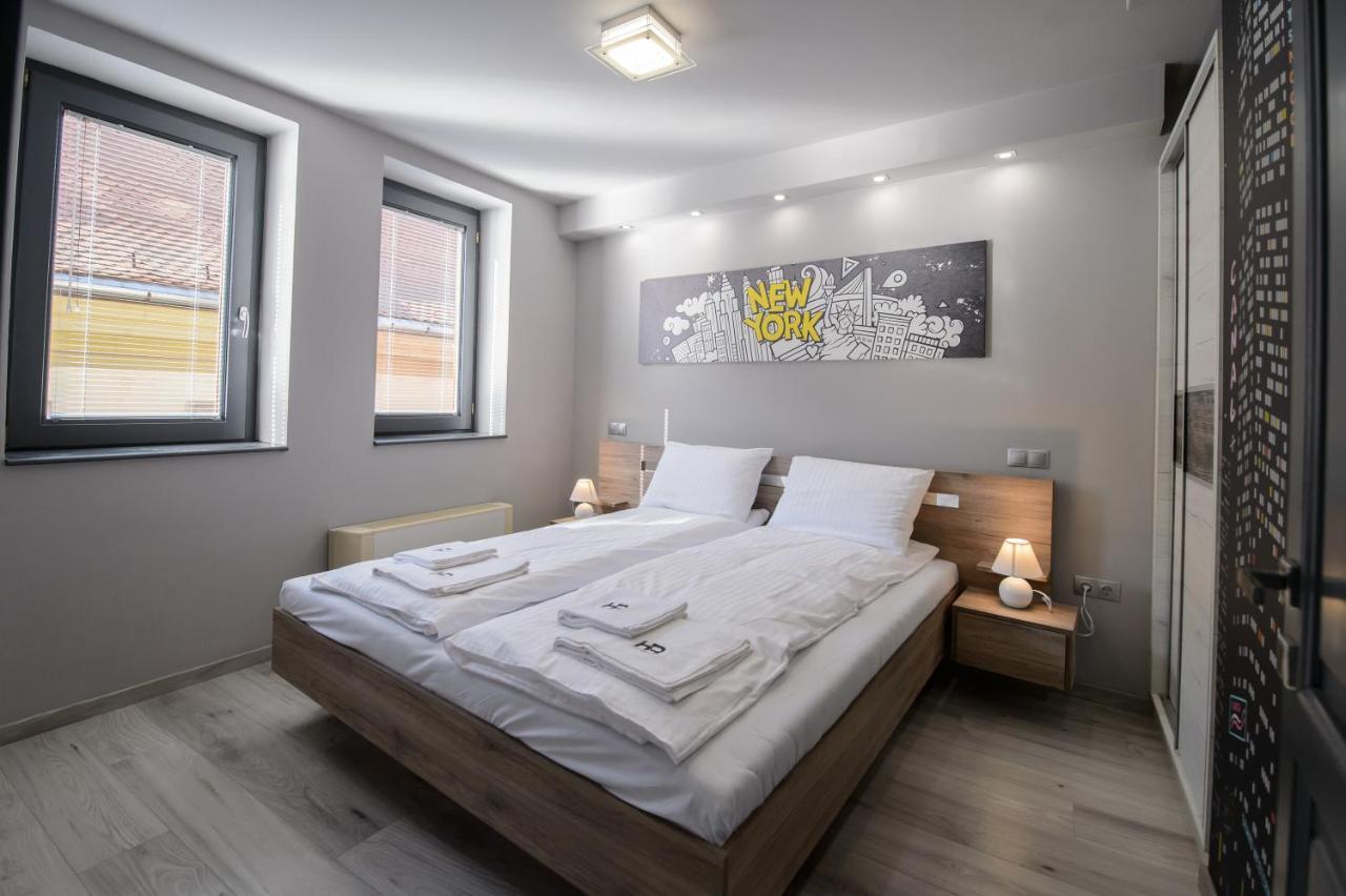 Hr Apartmanhaz Эгер Экстерьер фото