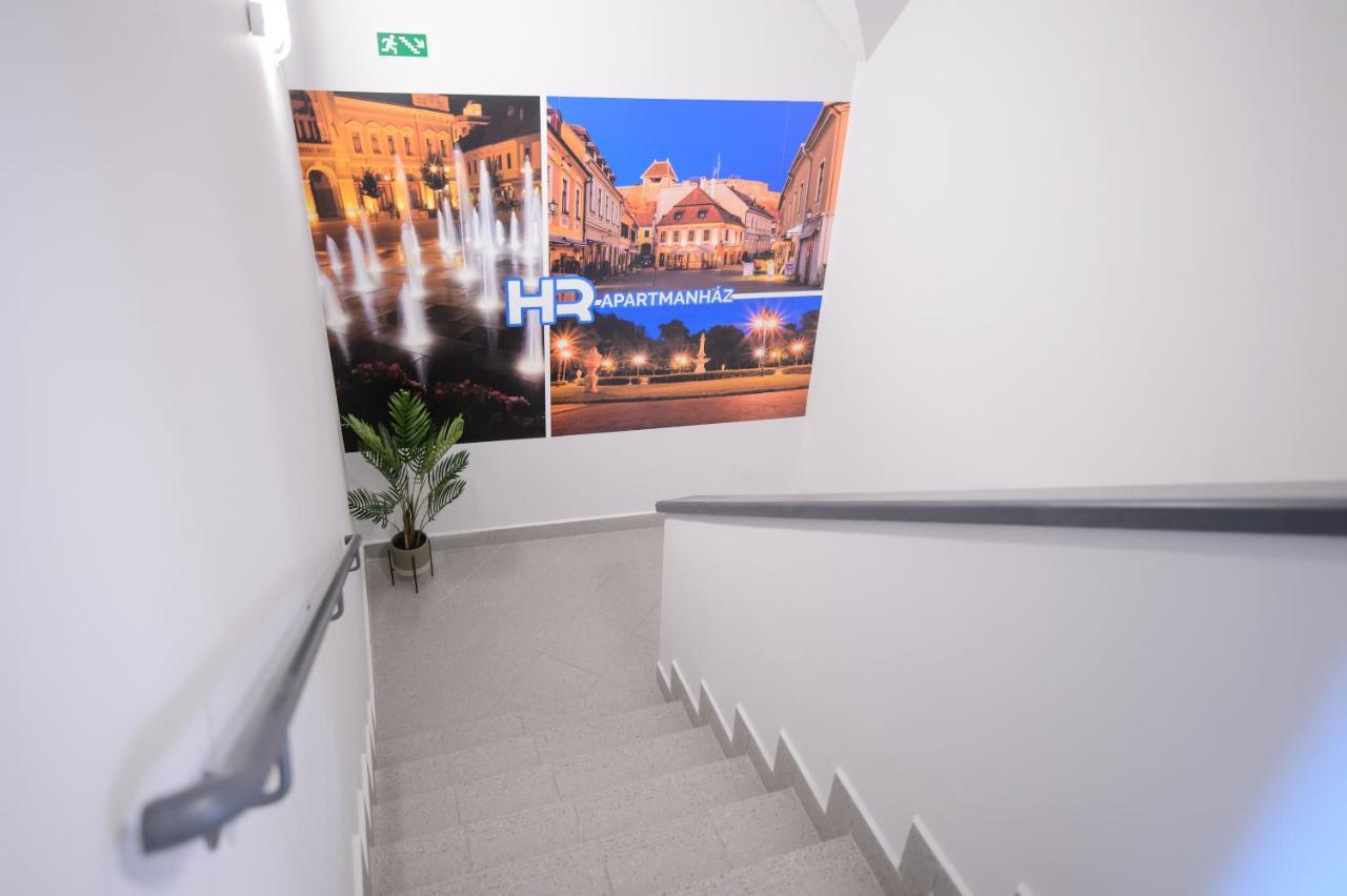 Hr Apartmanhaz Эгер Экстерьер фото