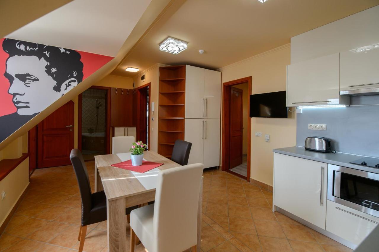 Hr Apartmanhaz Эгер Экстерьер фото